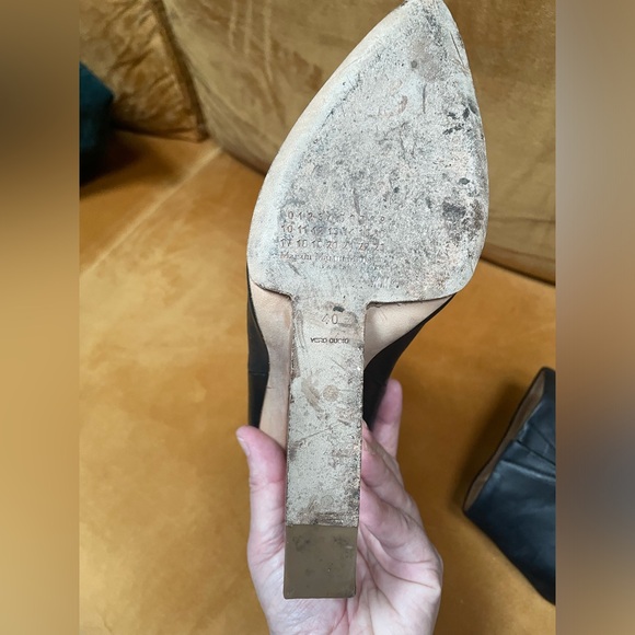 H&M Leather boot with Lucite heel Size 9 - Picture 5 of 10